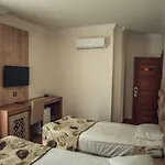 Hotel Mandalin 3*