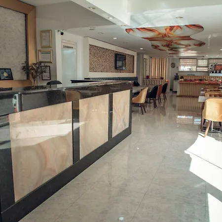 Mandalin Hotel 3*