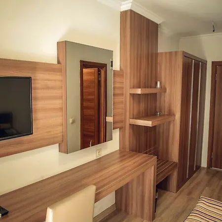 Mandalin Hotel 3*